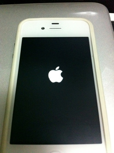 Jailbreak white iphone with Redsn0w  pic 5