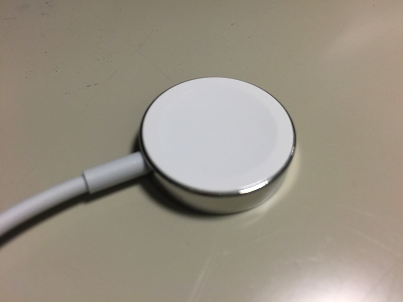 apple watch - magnetic charging cable3