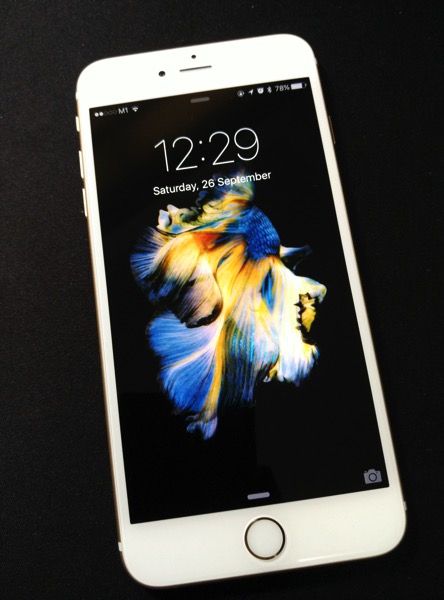 iPhone 6S Plus Gold - homescreen