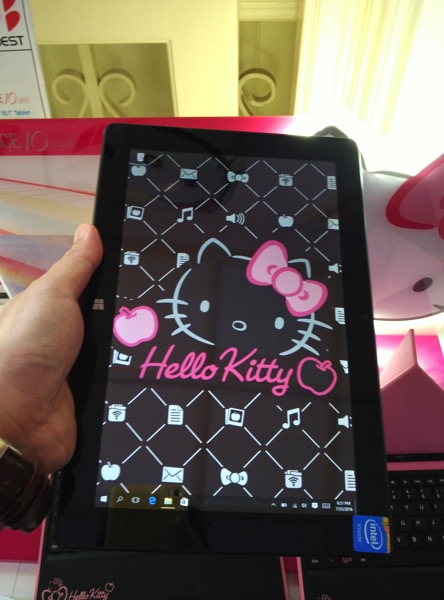 Grace 10 Light Hello Kitty Tablet PC - Pigo keyboard (front view on hand)