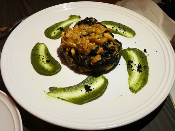 ilLido at the Cliff restaurant - food - Squid Ink Tonnarelli