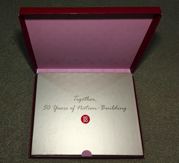 SG50 Commemorative Notes - folio (opened)