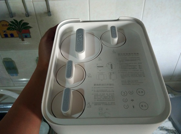 Xiaomi Water Purifier (小米净水器) - assembly steps - filter all attached