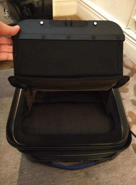 Bluesmart luggage - front compartment