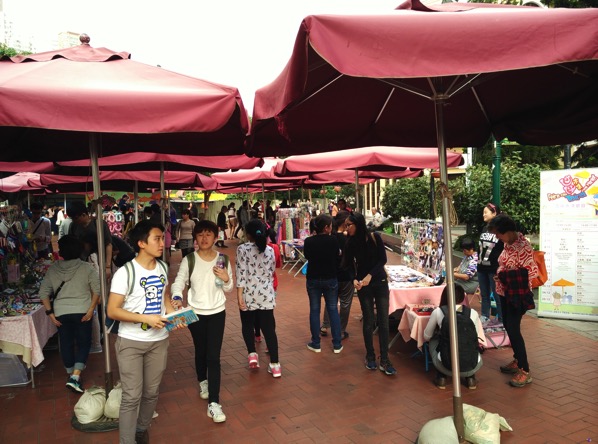 Macau Guide - Taipa Village - Flea Market stores