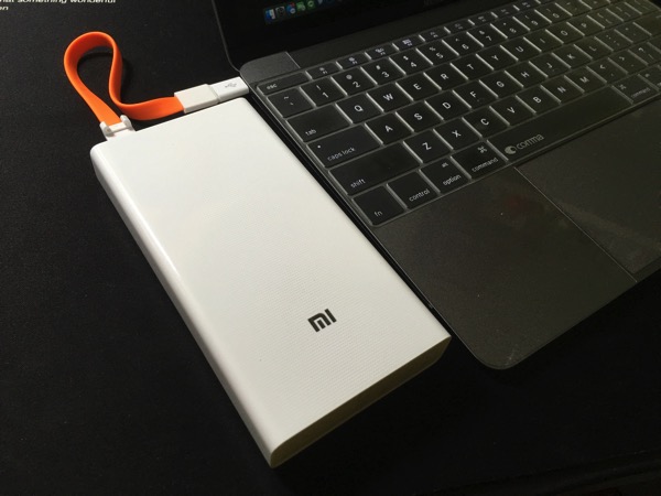 Xiaomi Mi battery bank 20K - charging macbook