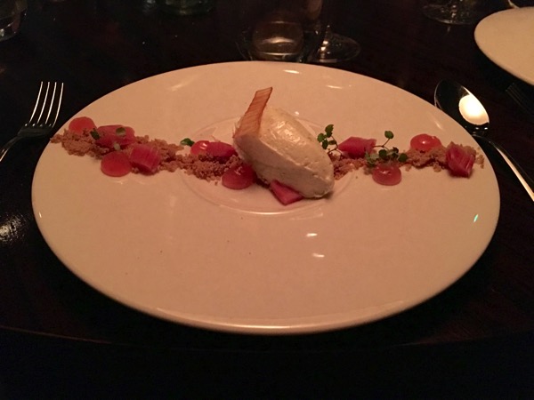 Aquashard - food review - Yorkshire rhubarb cheesecake