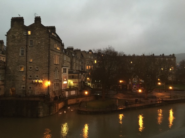 Walk around town of Bath - by the river