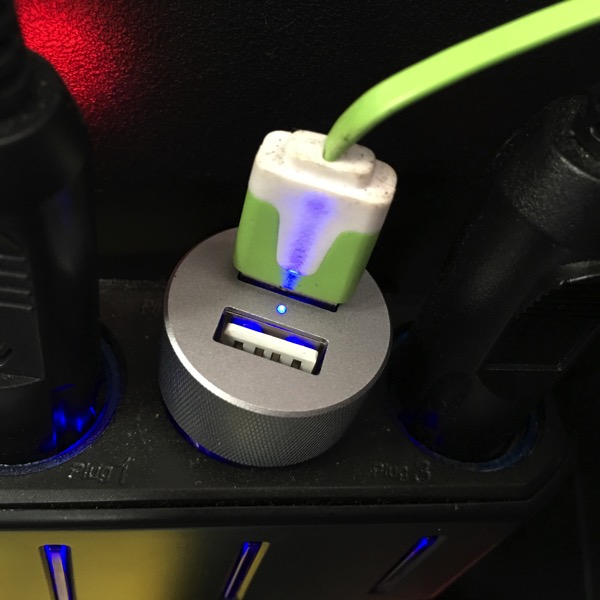 GP USB Car Chargers (CC41) - charging in car