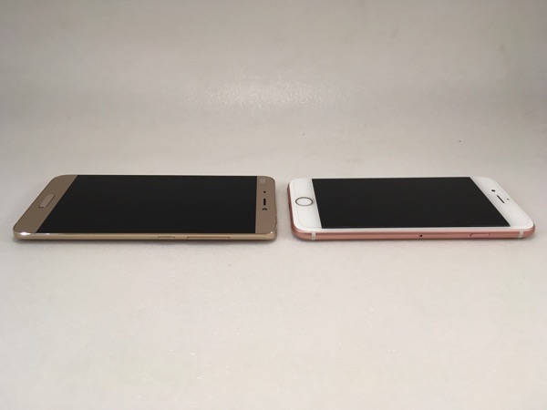 Xiaomi Mi 5 (小米手机5) Smartphone - comparison with iPhone 6S (side view)