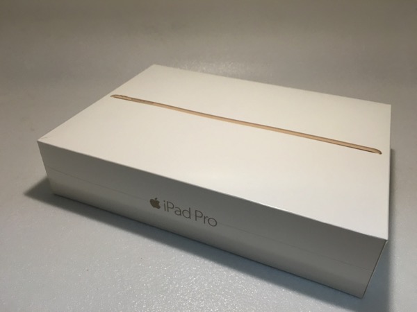 iPad Pro 9.7inch - Retail Packaging