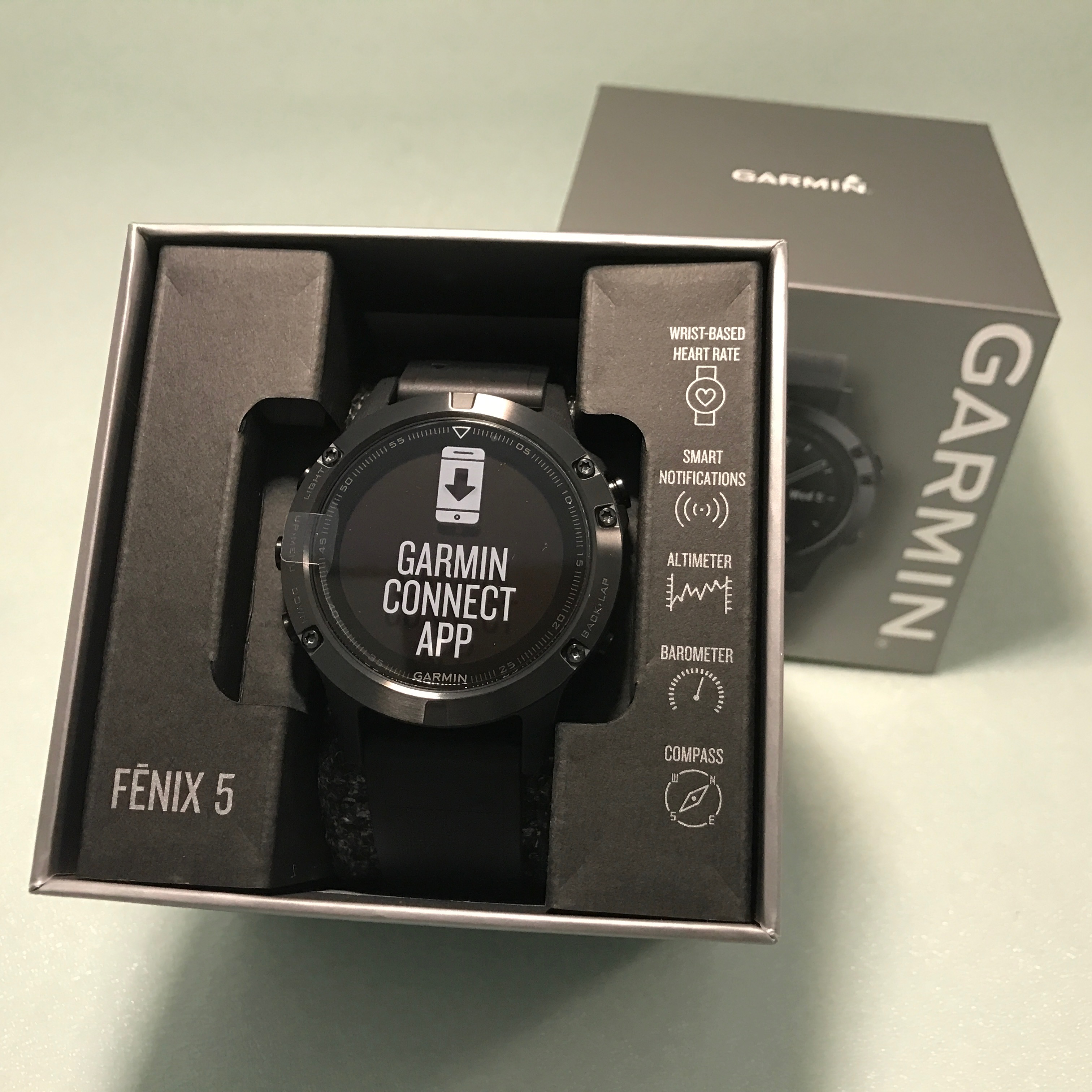 Garmin fenix 5 on sale box