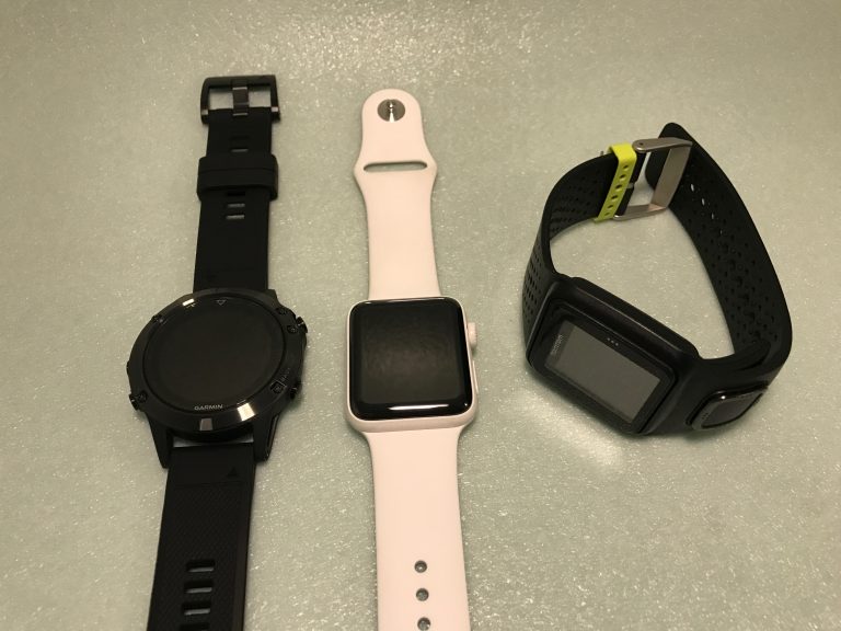 garmin fenix 5 plus versus apple watch 4