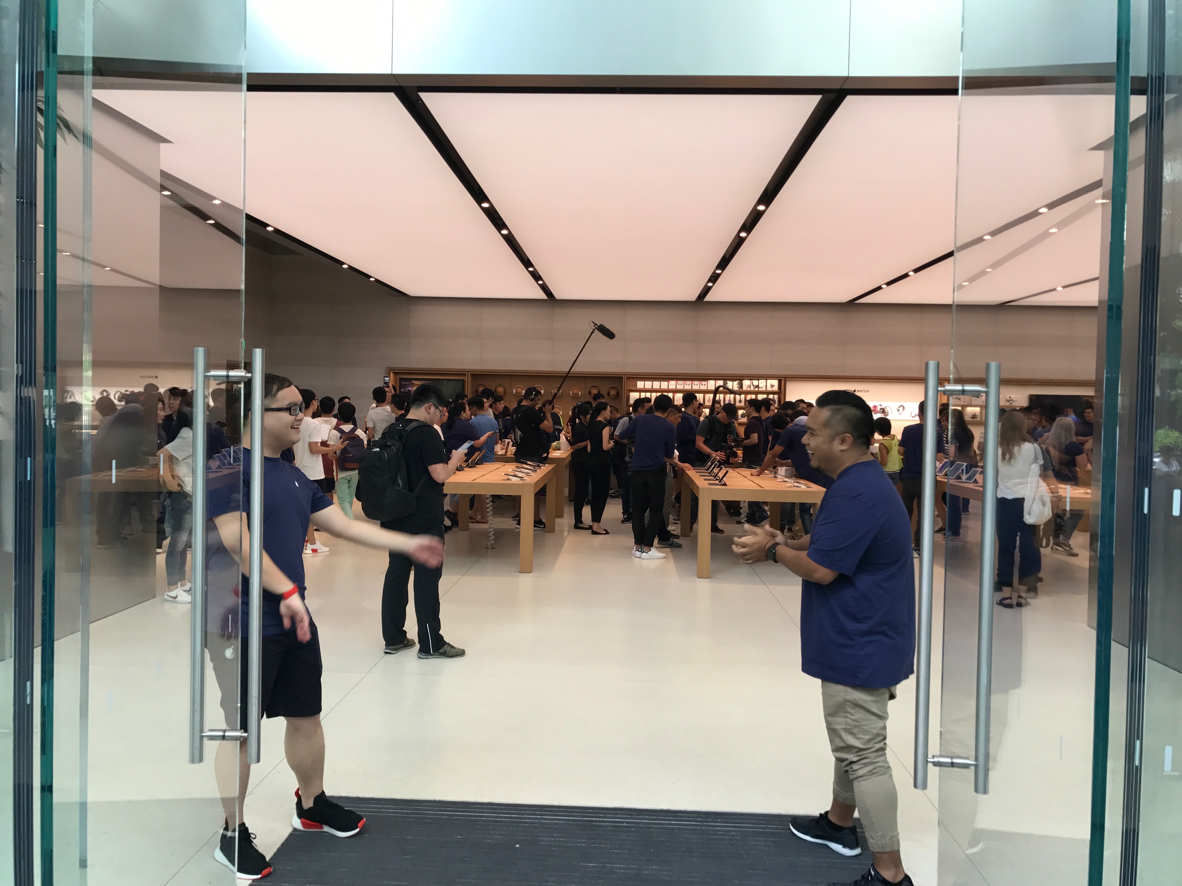 Apple Orchard Store is finally opened in Singapore - great place to ...